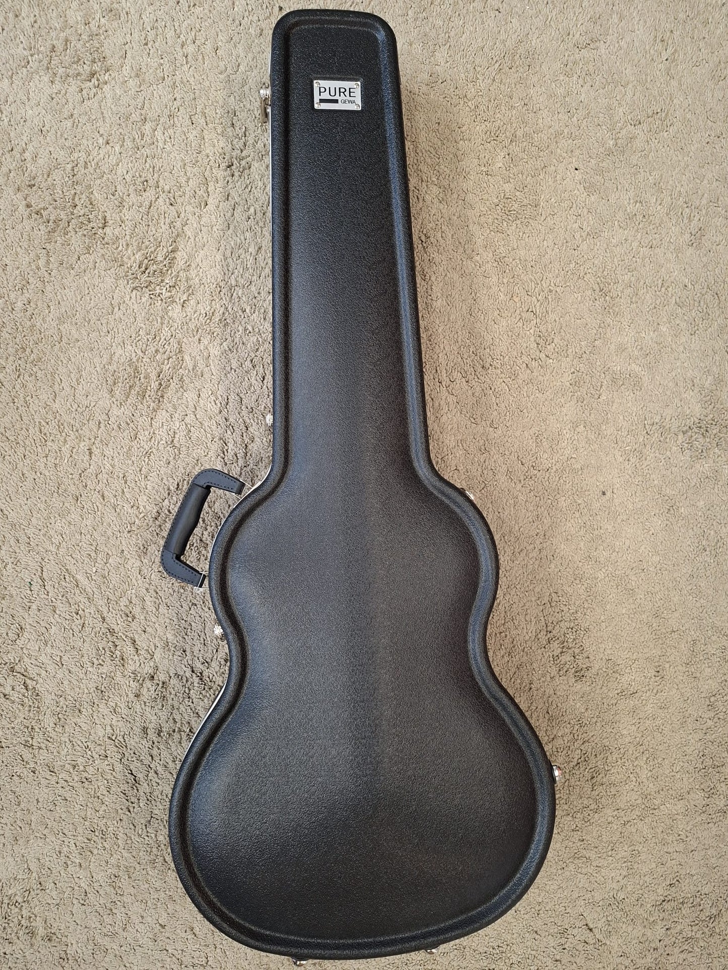 Yamaha CG182S Solid Top classical guitar (used)