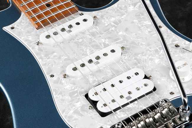 Ibanez AZ2204-PW Prestige