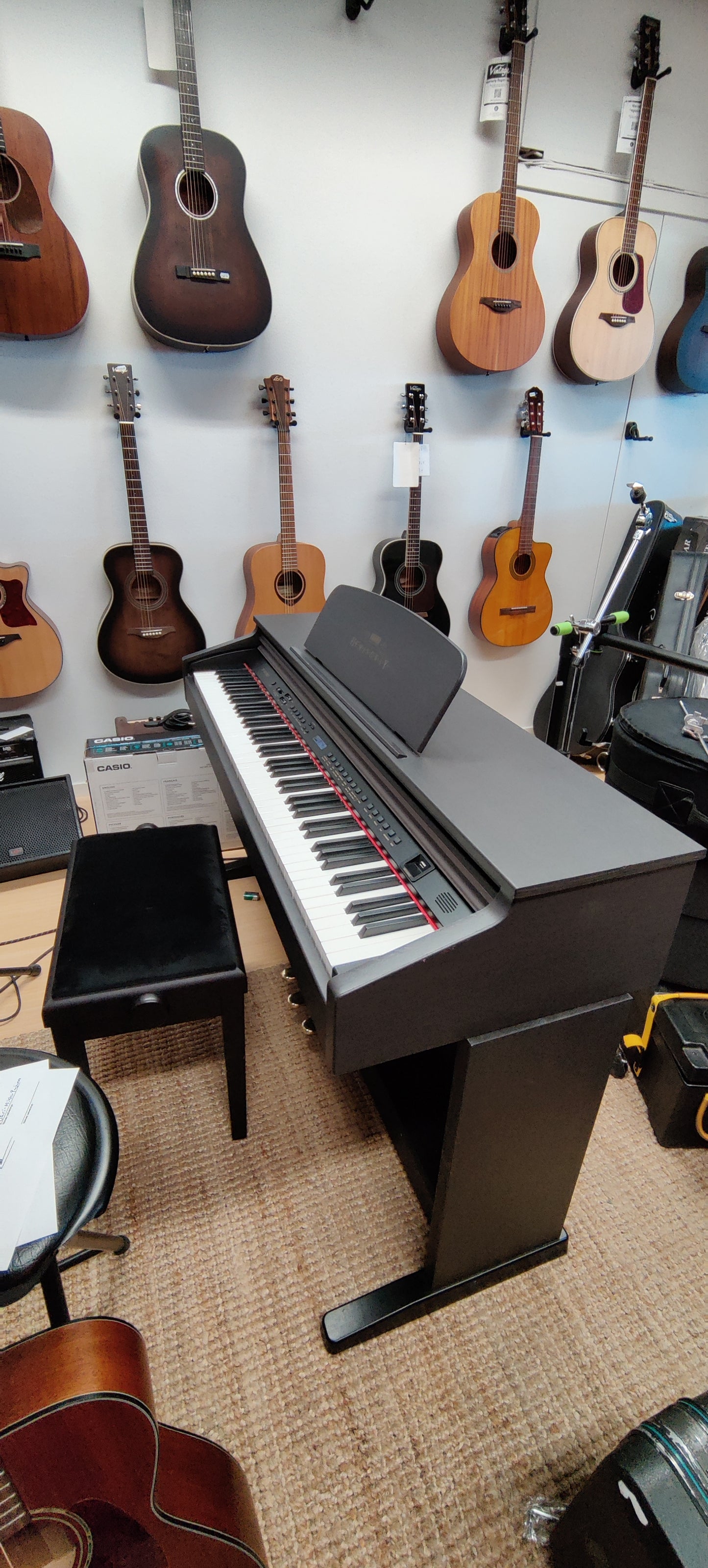 Digitaalinen piano Hemingway DP-501MK2RW (used) - Aron Soitin
