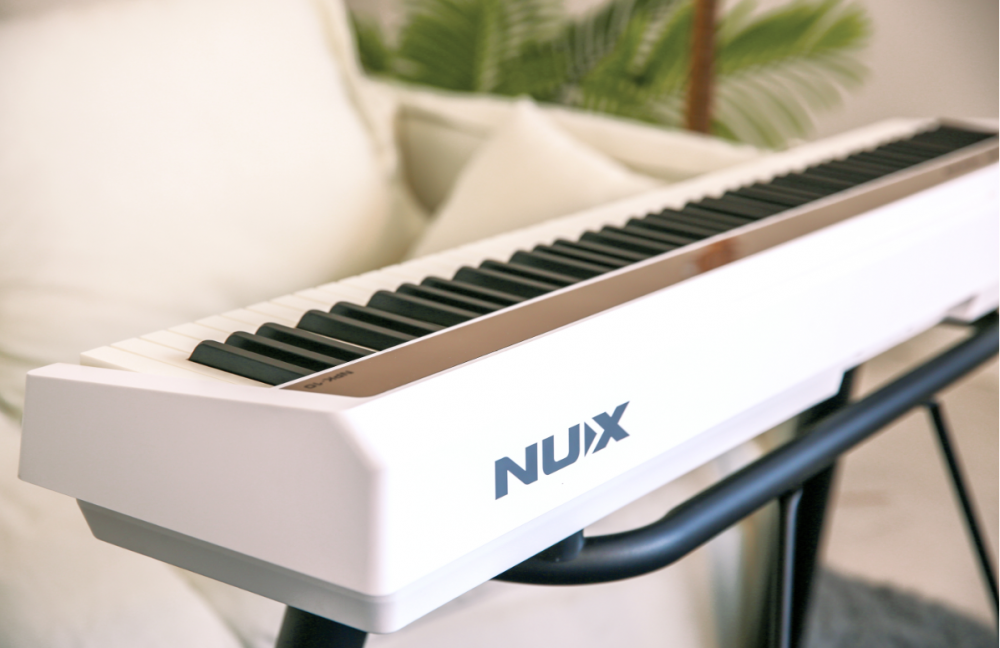 NUX NPK-10 DIGITAALIPIANO VALKOINEN - Aron Soitin