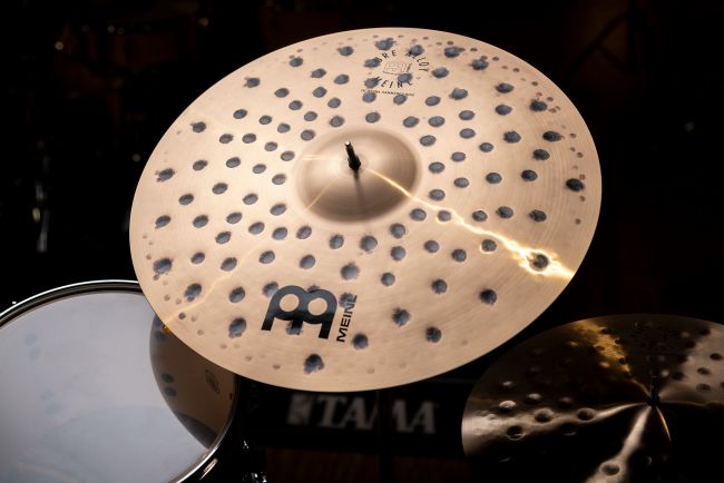 Meinl Pure Alloy 20" Extra Hammered Ride - Aron Soitin