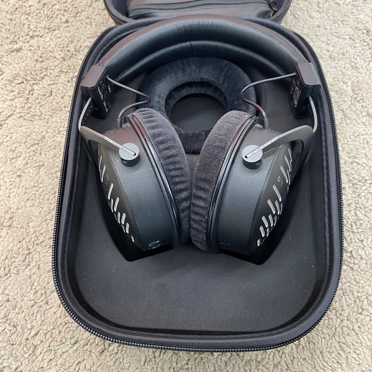 Beyerdynamic DT 1990 Pro MKII Studio Headphones (used)