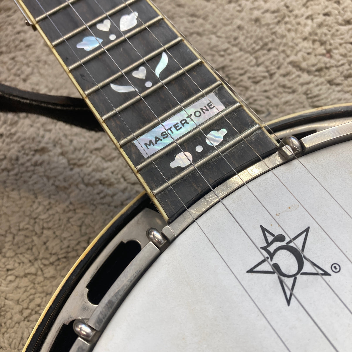 Custom Luthier 5-String Bluegrass Banjo by Esa Hokkanen (Varve Oy, 1989) – Gibson Mastertone Replica (used)