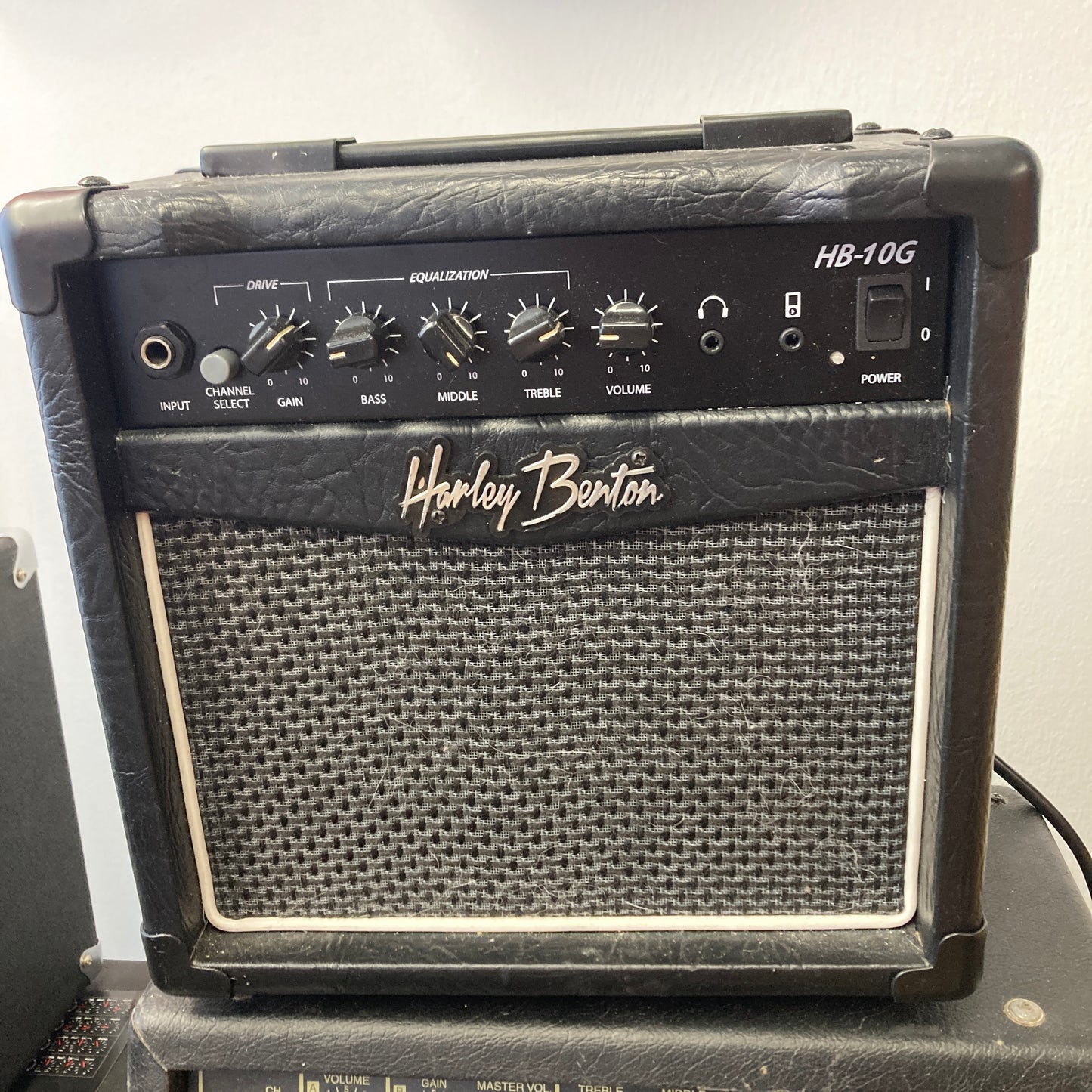 Harley Benton HB-10G Combo Amplifier for Electric Guitar (used)
