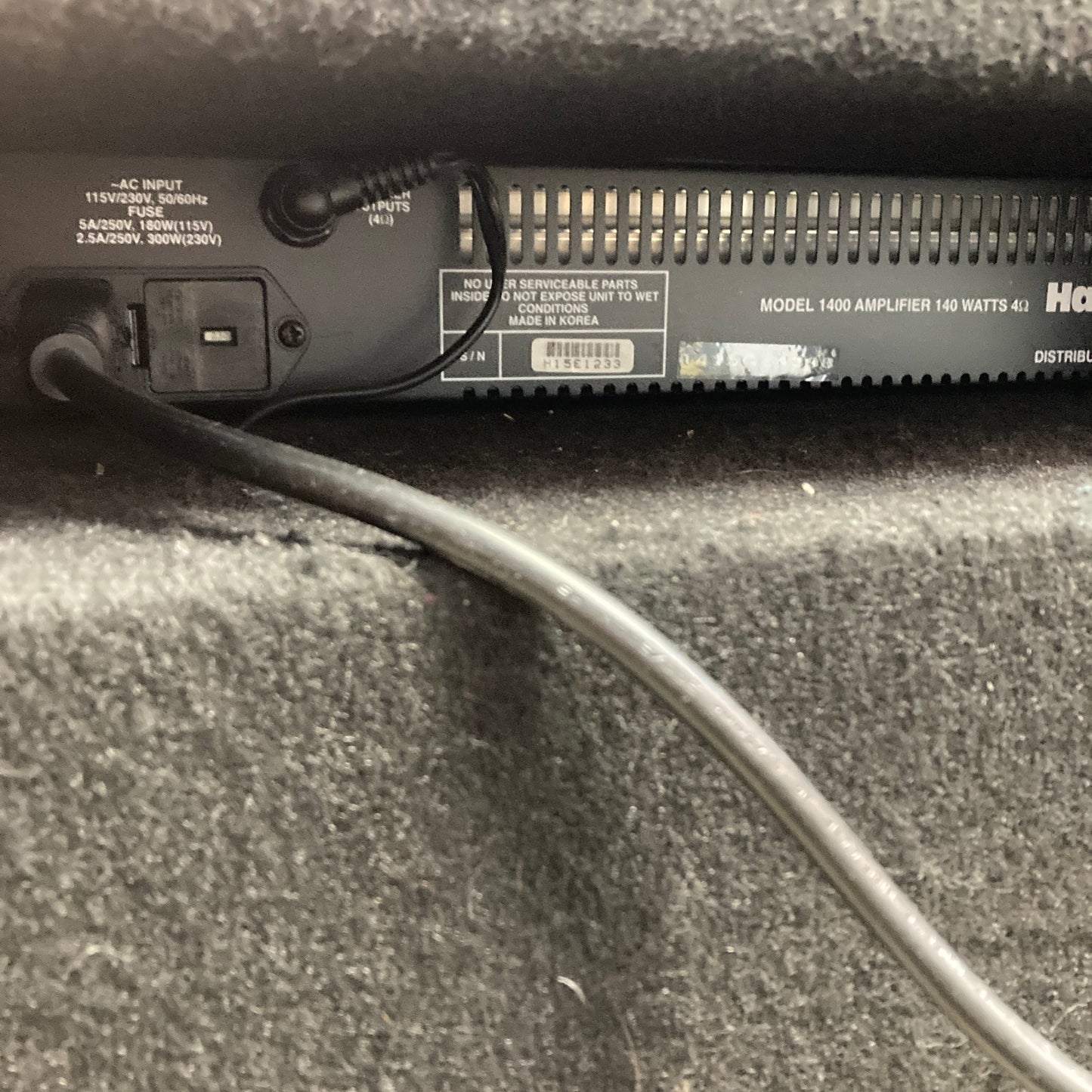 Hartke 1415 Bass Combo Amplifier 140 watts (used)