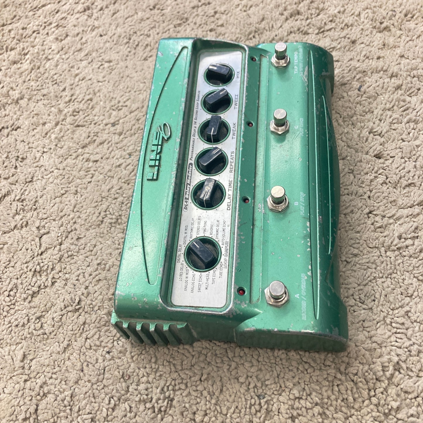 Line 6 DL4 Delay Modeler (used)