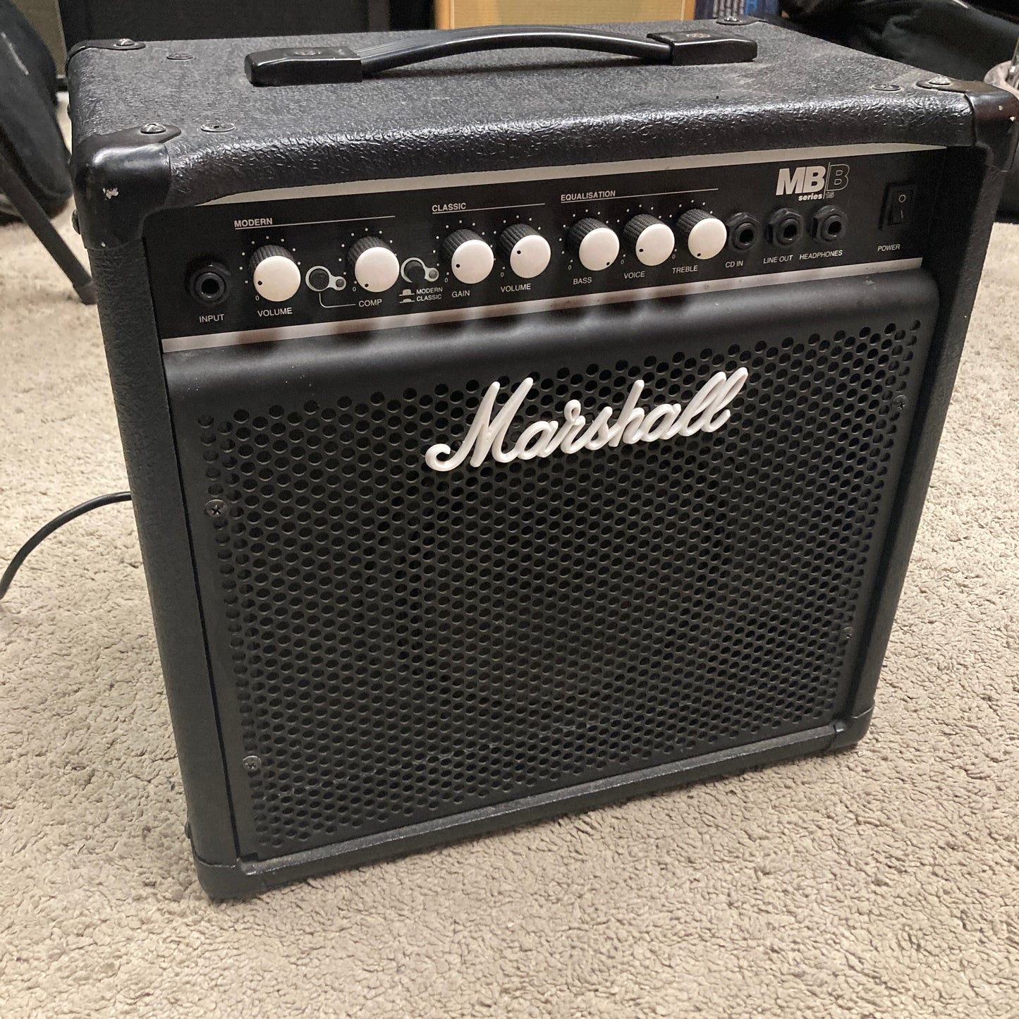 Marshall MB15 1x8" 15W Bass Combo (used)