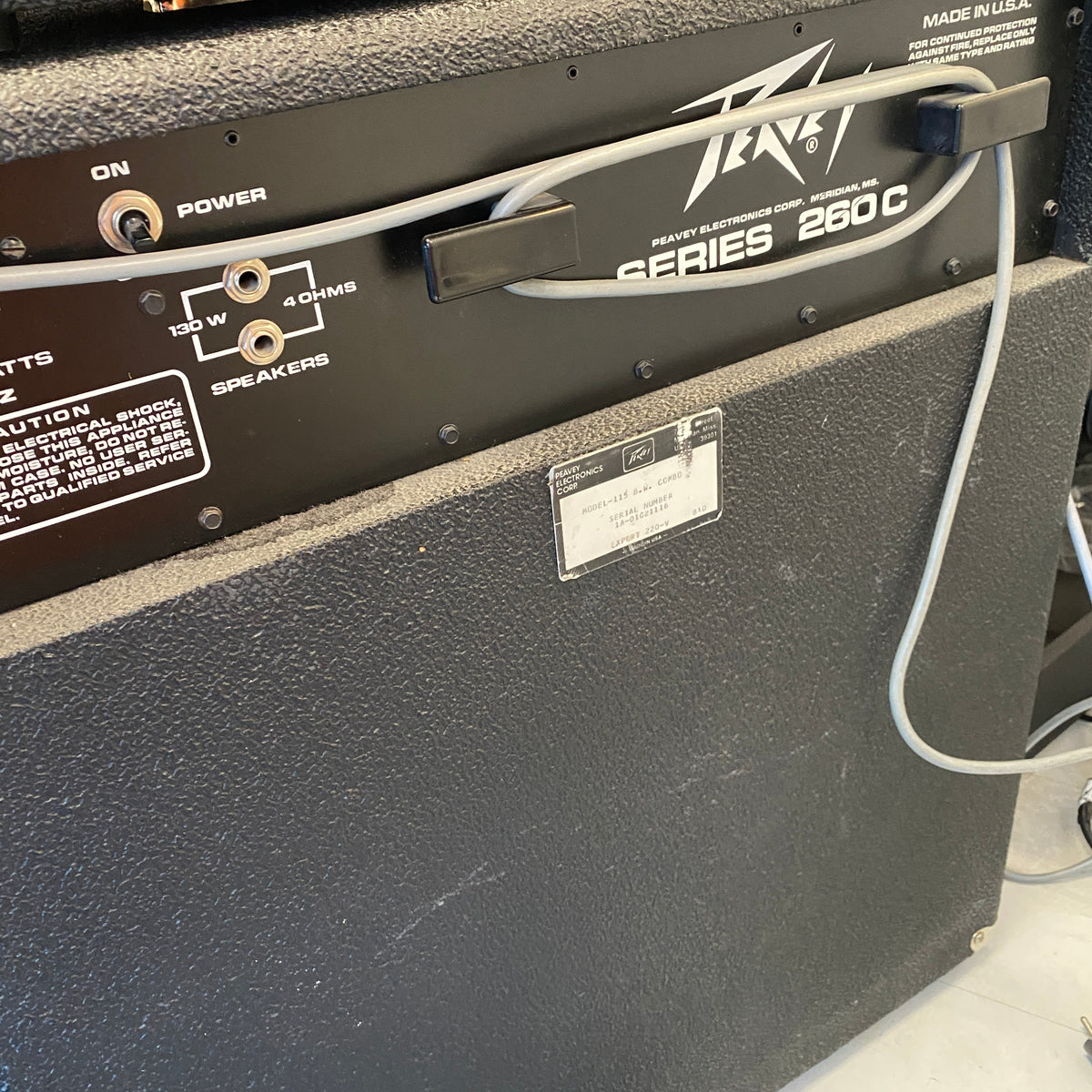 Peavey Combo 300 Bass Amplifier - Mark III Series (Black Widow Speaker) - Made in USA (used)
