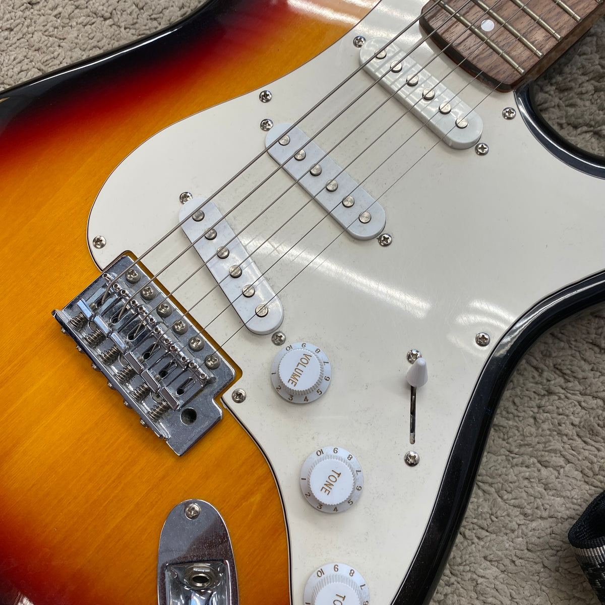 Tokai Goldstar Sound Traditional Series - Sunburst Finish (used)