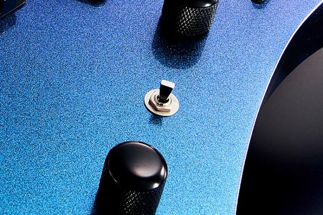 Ibanez A527-IPT sähkökitara