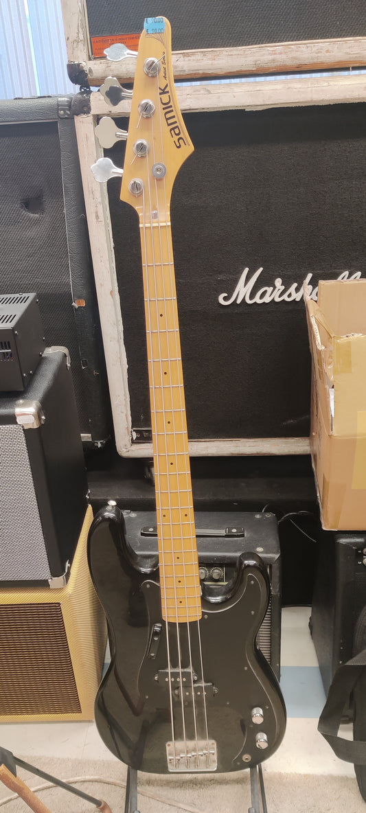 Samick bass (used)