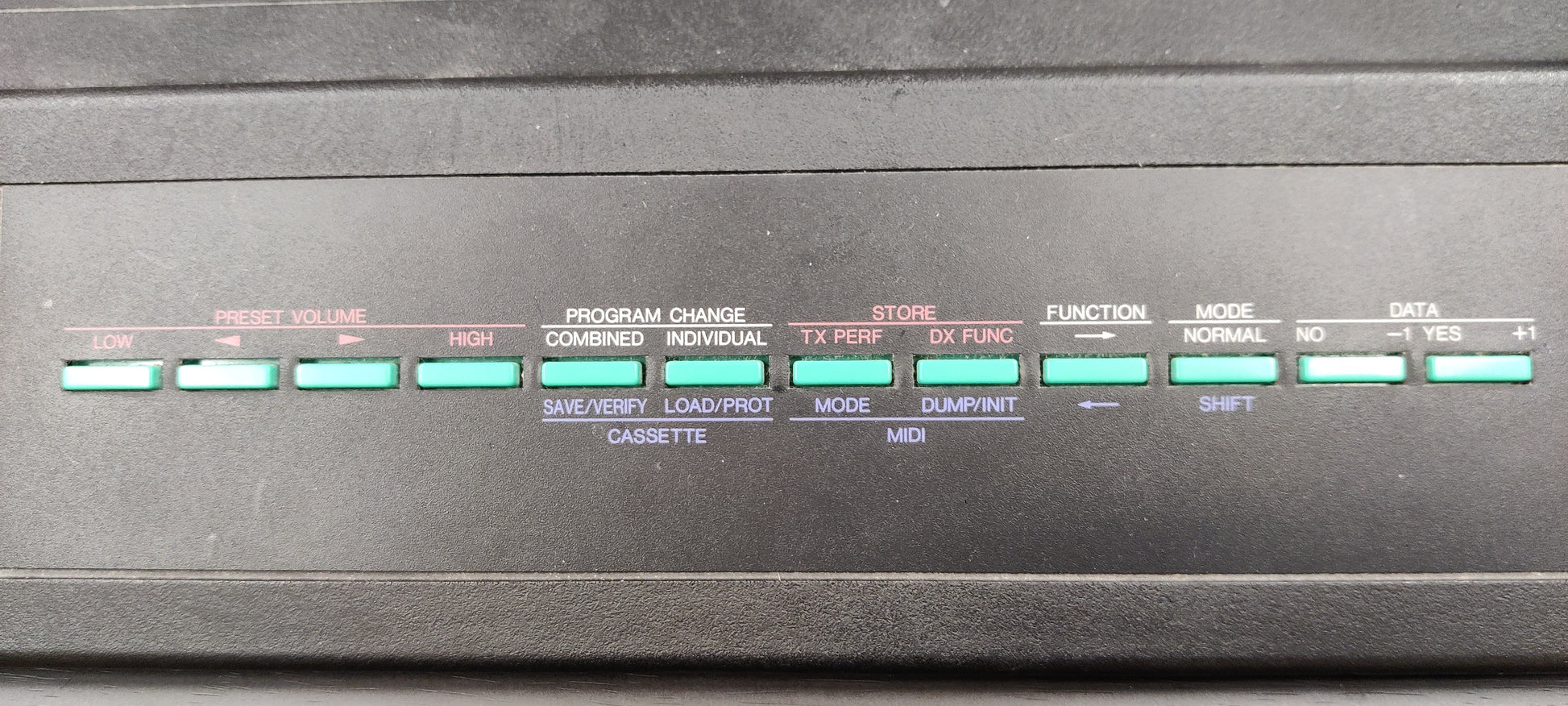 Yamaha DX7 keyboard & TX7 tone generator (used) - Aron Soitin