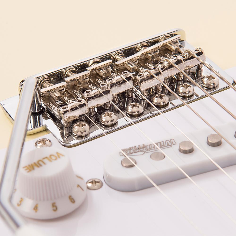 Vintage V6VW ReIssued Electric Guitar ~ Vintage White - Aron Soitin