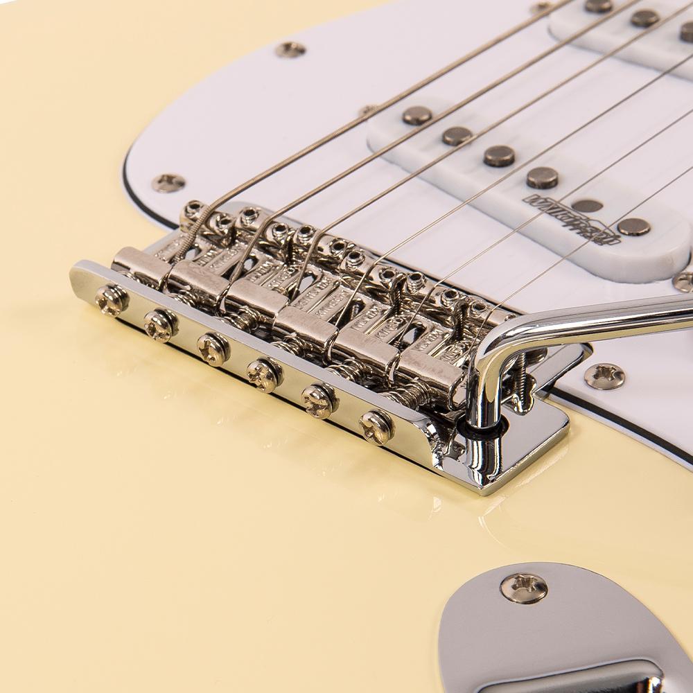 Vintage V6VW ReIssued Electric Guitar ~ Vintage White - Aron Soitin