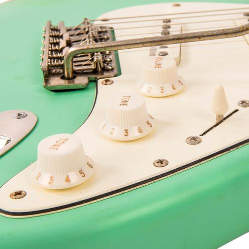 Vintage V6MRVG ICON Electric Guitar ~ Distressed Ventura Green - Aron Soitin