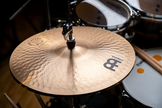 Meinl Pure Alloy 15" Soundwave Hihat - Aron Soitin