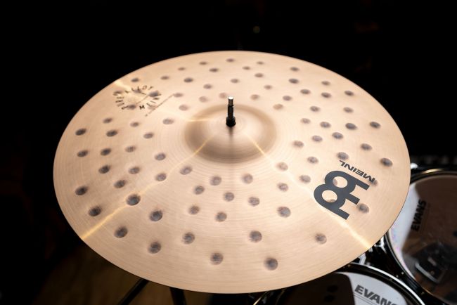 Meinl Pure Alloy 18" Extra Hammered Crash - Aron Soitin