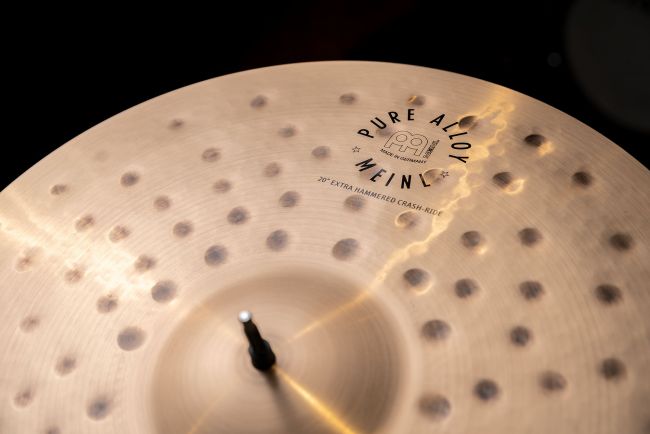 Meinl Pure Alloy 20" Extra Hammered Crash Ride - Aron Soitin