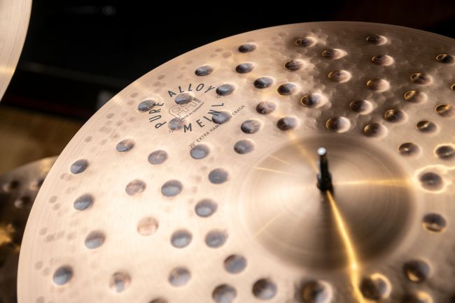 Meinl Pure Alloy 20" Extra Hammered Crash - Aron Soitin