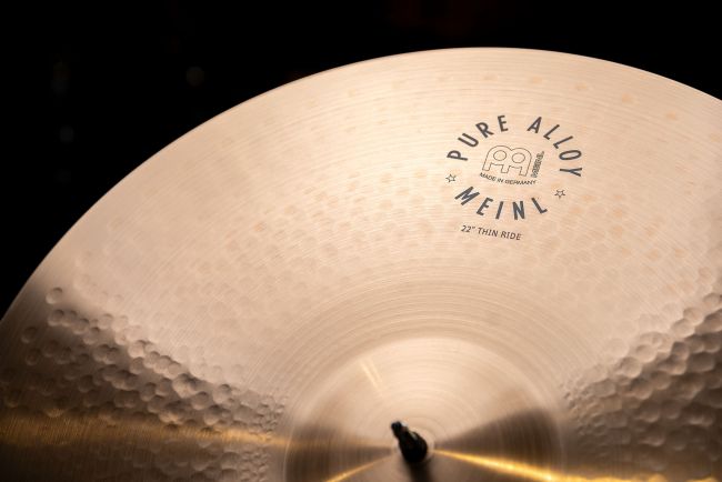 Meinl Pure Alloy 22" Thin Ride - Aron Soitin