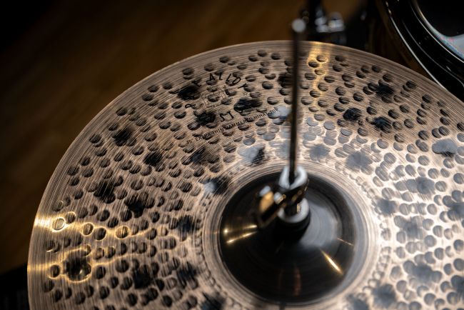 Meinl Pure Alloy Custom 15" Extra Thin Hammered Hihat - Aron Soitin