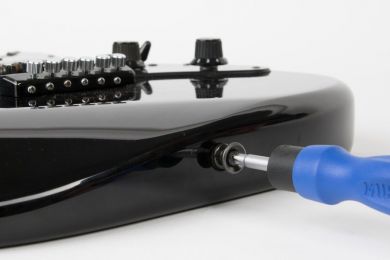 MUSICNOMAD MN227 THE OCTOPUS MULTITYÖKALU - Aron Soitin
